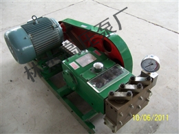 往复式高压柱塞泵.jpg 往复式高压柱塞泵.jpg